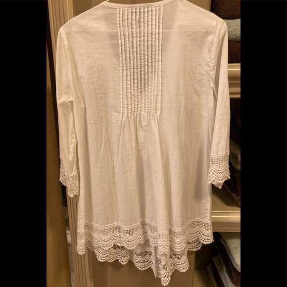 NWOT Woman’s ALFANI White Blouse - Picture 10 of 11